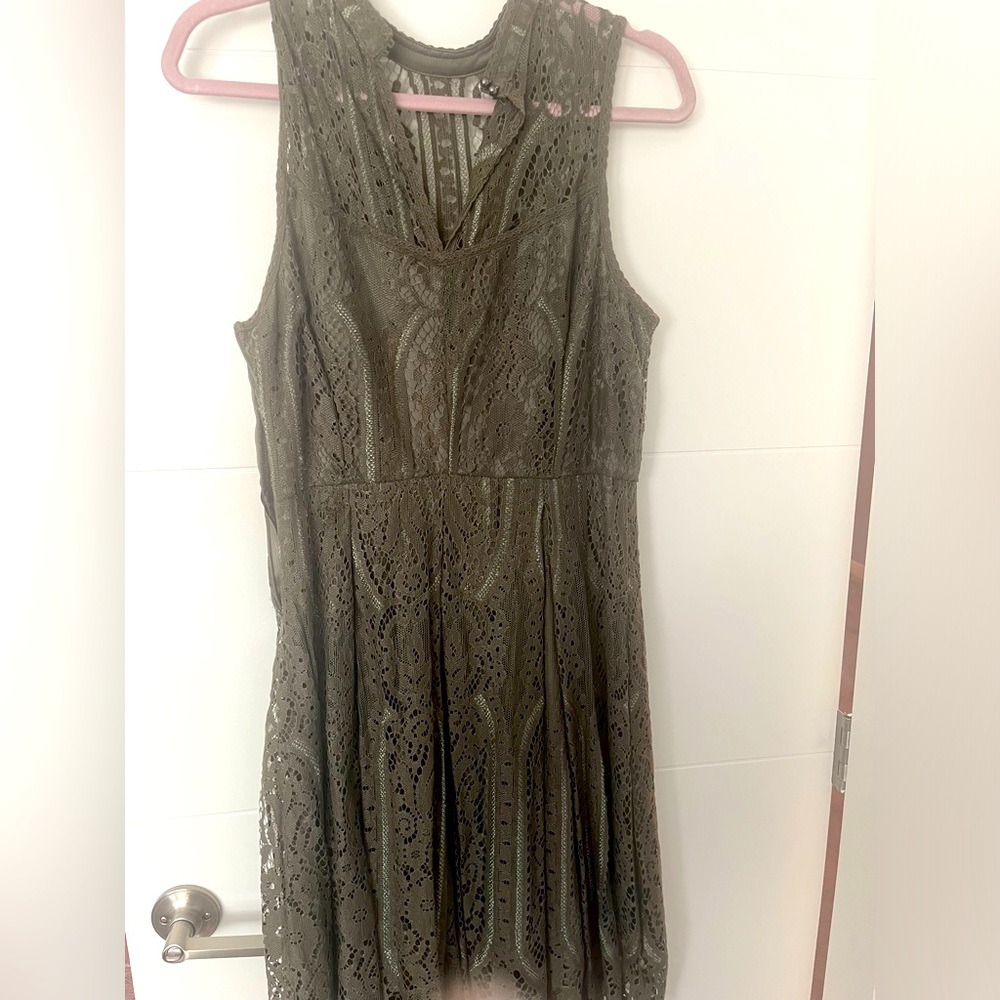 Green Lace Dress size Large